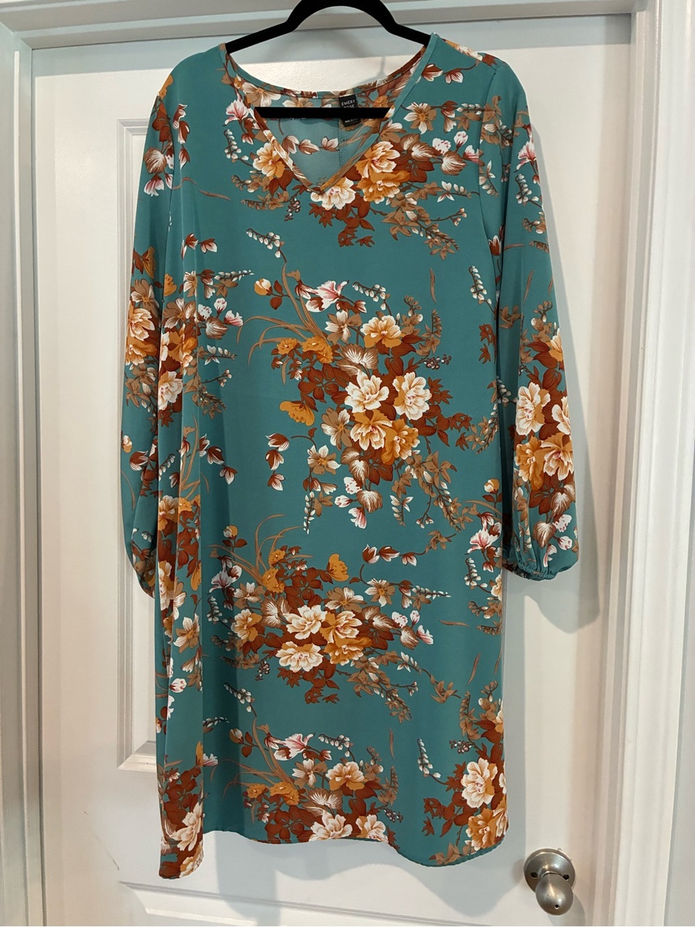 Floral V-Neck Long Sleeve Shift Dress in Teal